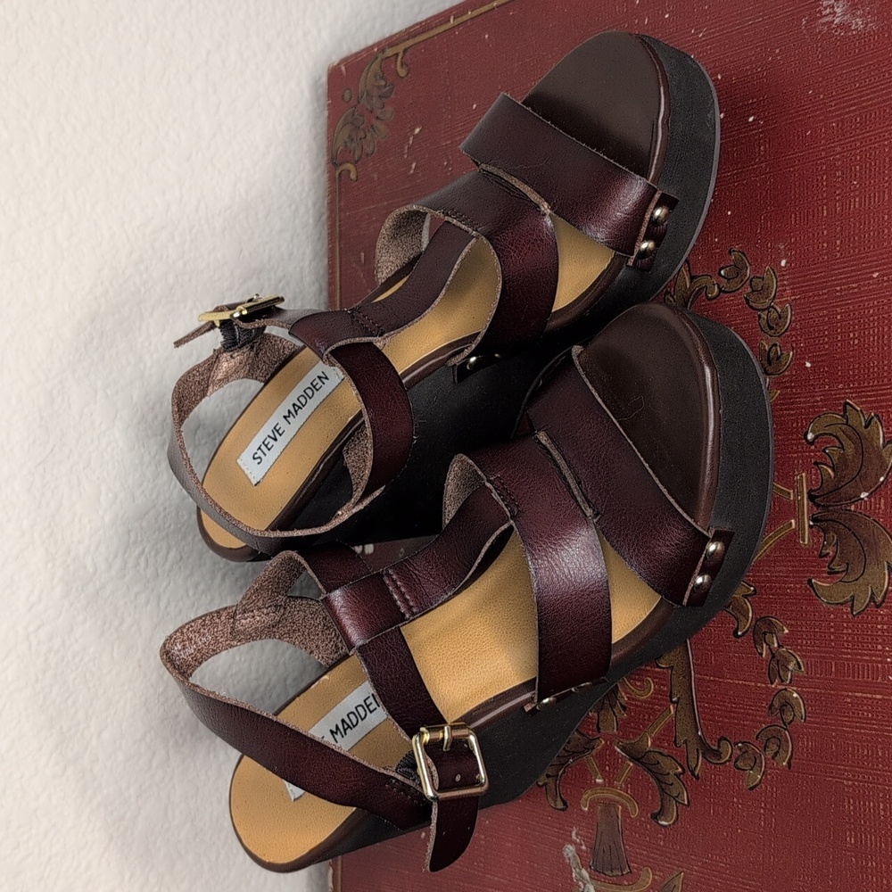 Steve Madden Wynn Platform Wedge